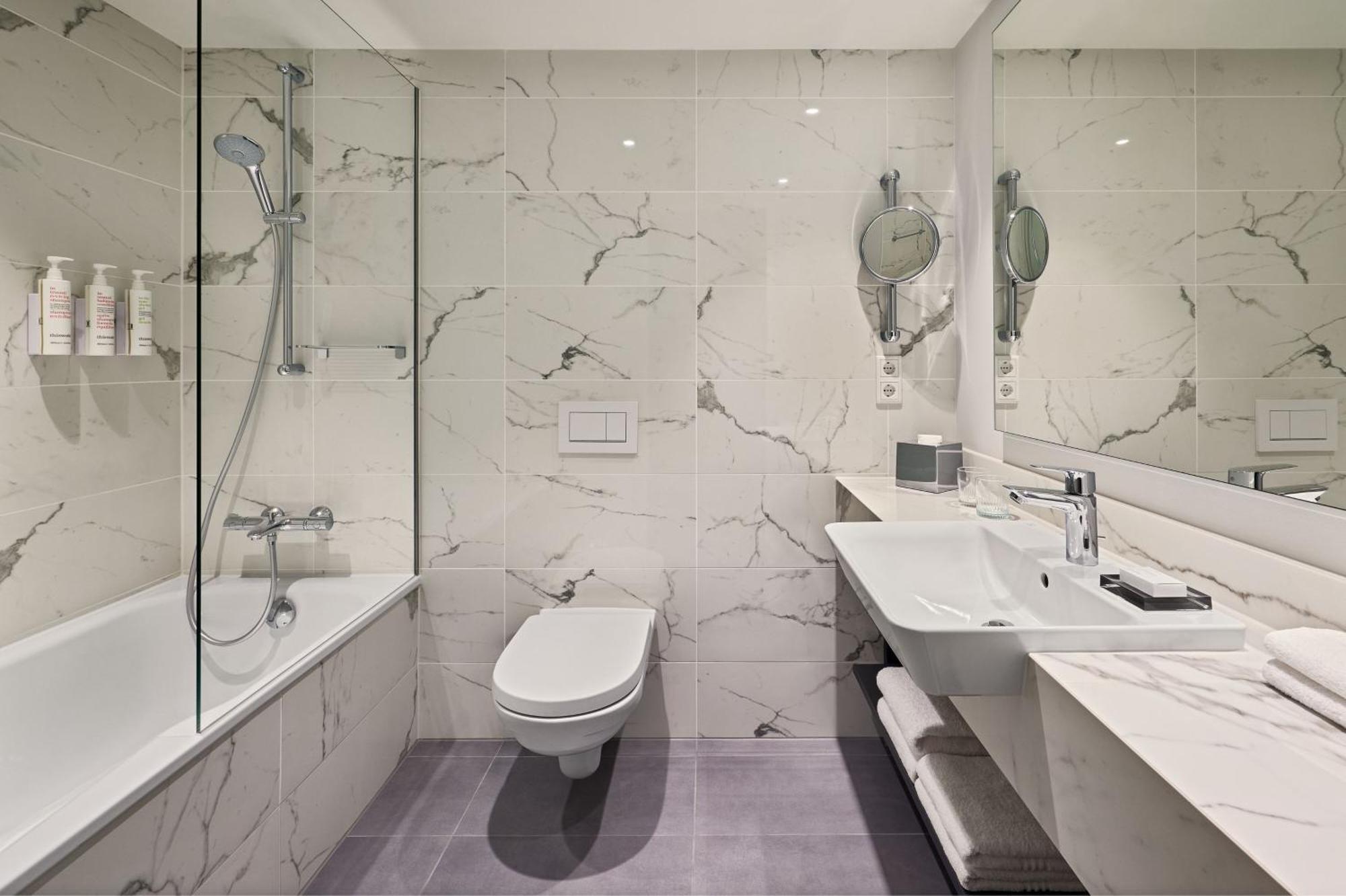 Studio Suite, Executive lounge access, Larger Studio, Sofa bed,1641011881:JPEG