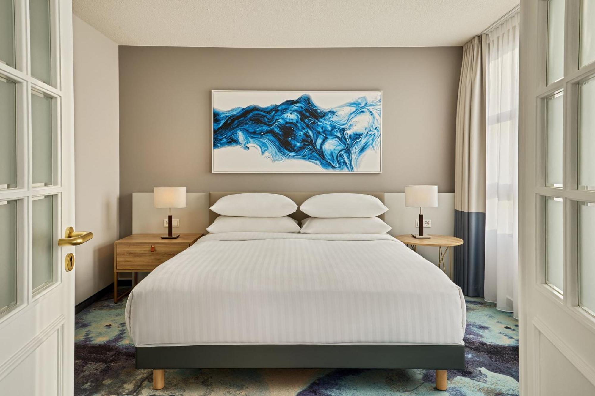 Junior Suite mit Kingsize-Bett und Schlafsofa - Zugang zur Lounge